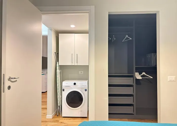 Leopardi Apartment Milan