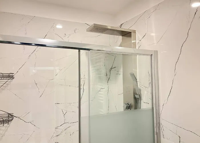 Leopardi Apartament *